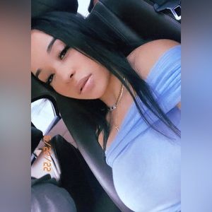 Meet your Posher, Briana